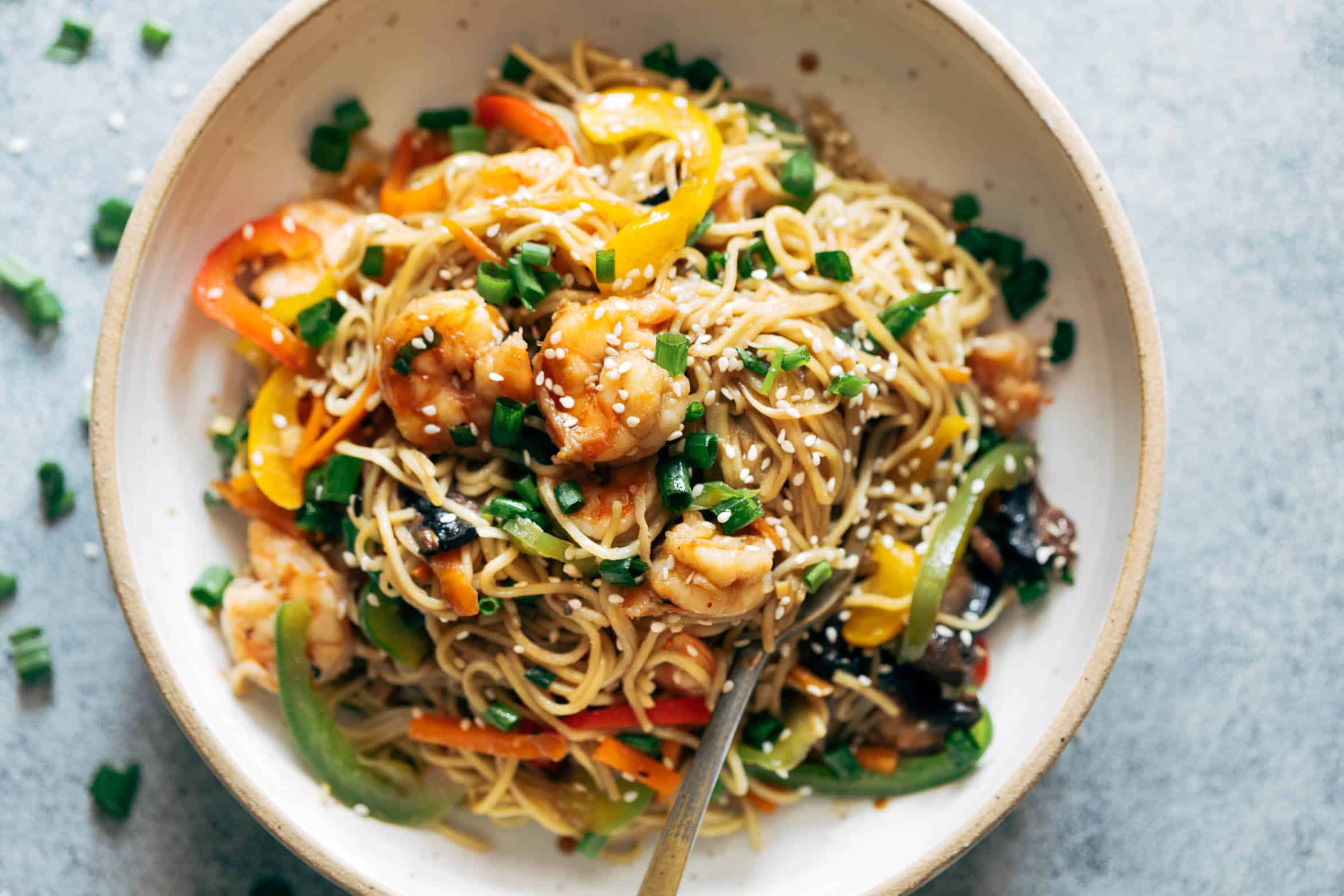 Shrimp Chow Mein is an easy, one pot meal loaded with shrimp, fresh vegetables & flavour. Best weeknight dinner in under 30 minutes and better than takeout!