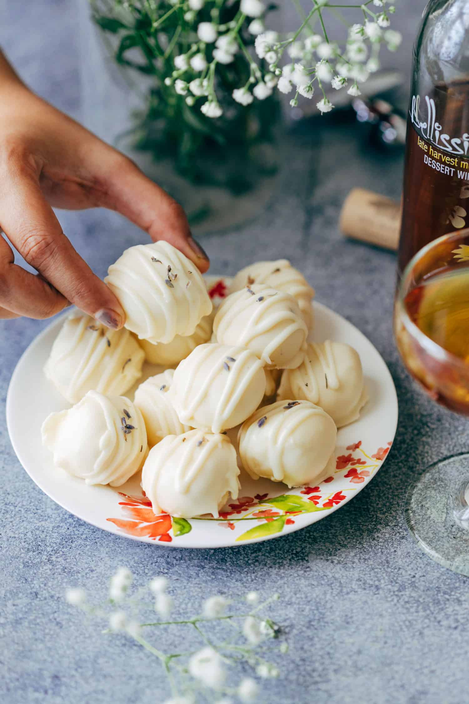 Lavender white chocolate truffles are fragrant, creamy white chocolate bites that are perfect for the festive season and holidays! Use them to serve as mini desserts, or for gifting. 