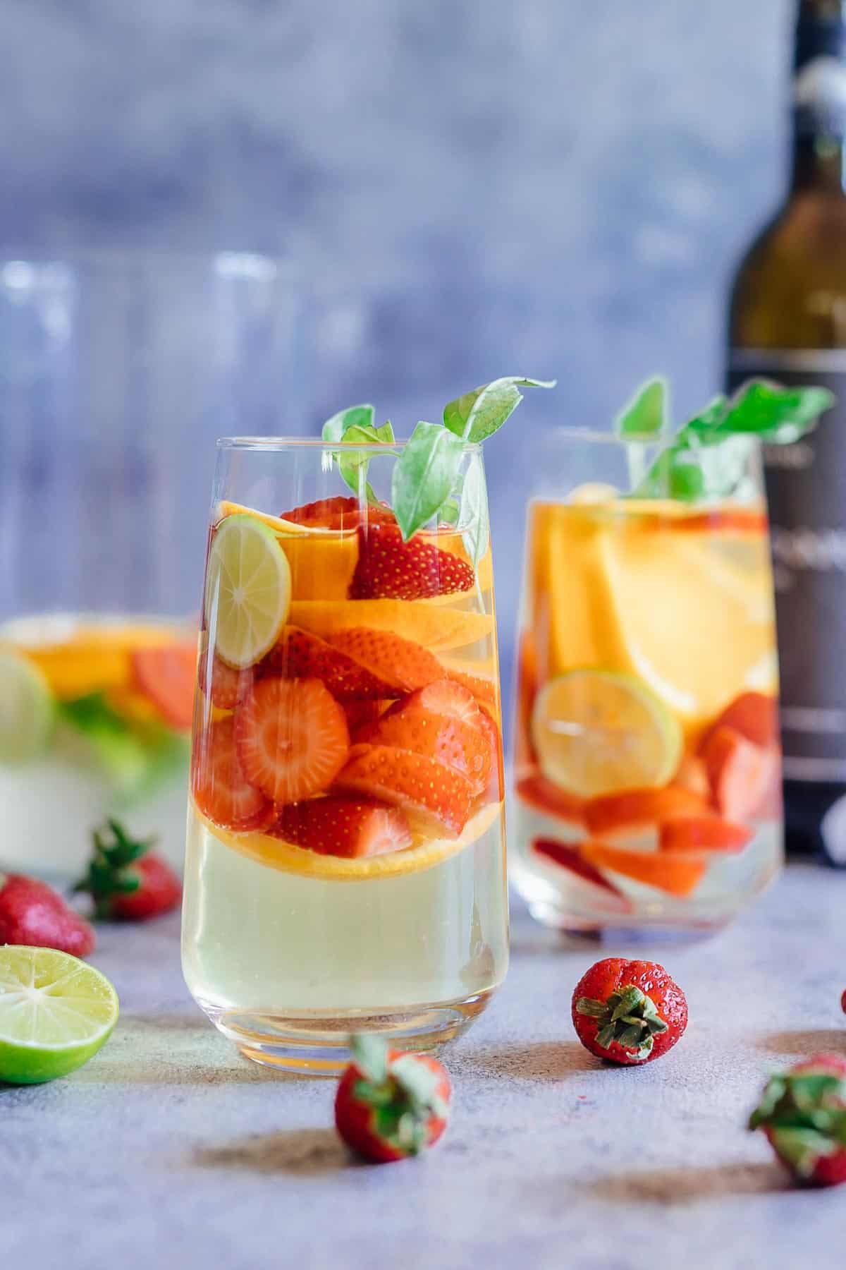 Strawberry Orange White Wine Sangria Refreshing Cocktail Recipes,Perennial Hibiscus
