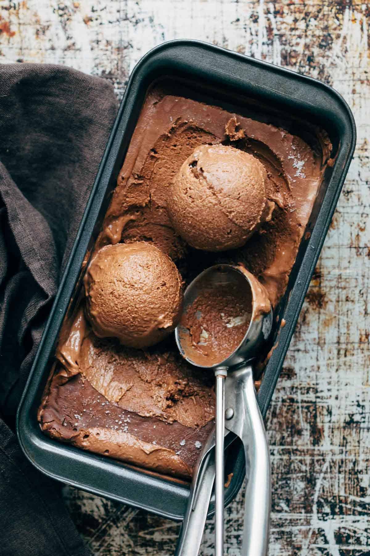 Baileys Chocolate Ice Cream scoops