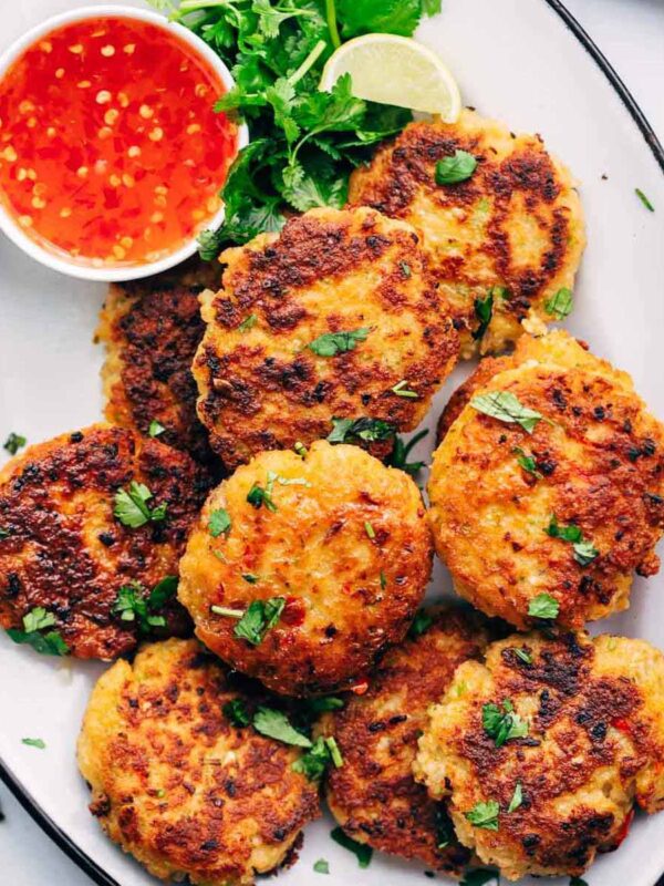 Easy Thai Shrimp Cakes served on a platter with thai sweet chilli sauce