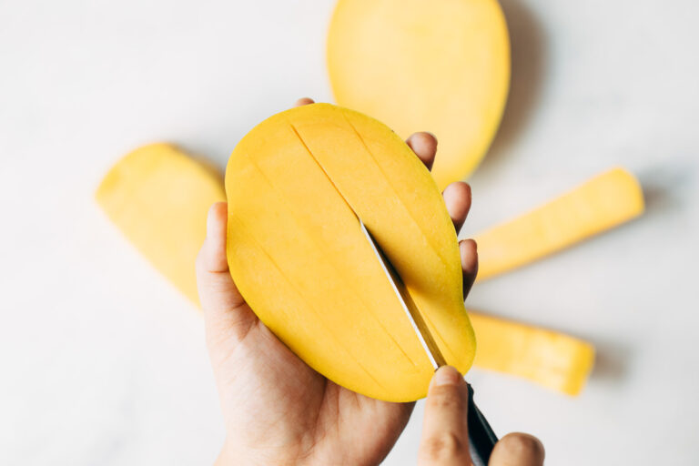 How to cut a Mango - Easy Step by Step Instructions - My Food Story