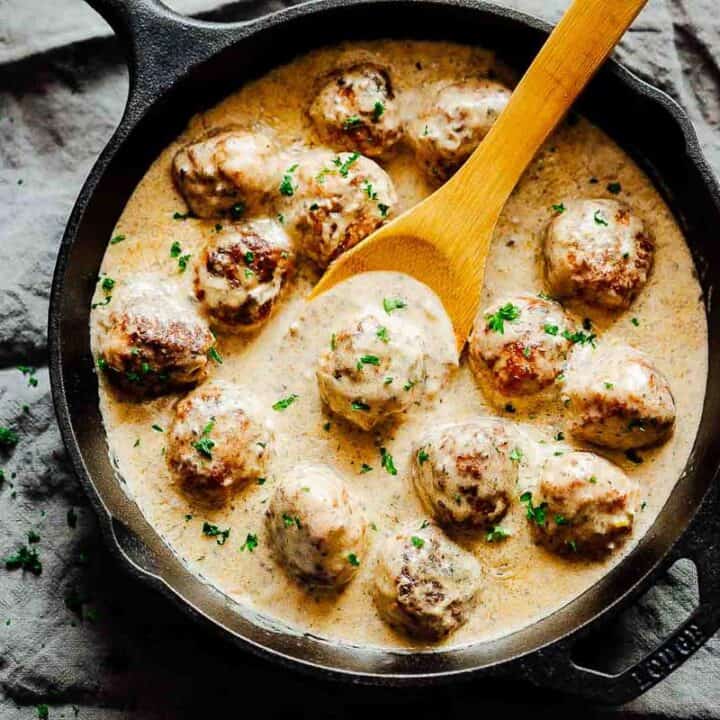 Creamy Chicken Meatballs in Mushroom Sauce - Ready in 30 minutes!