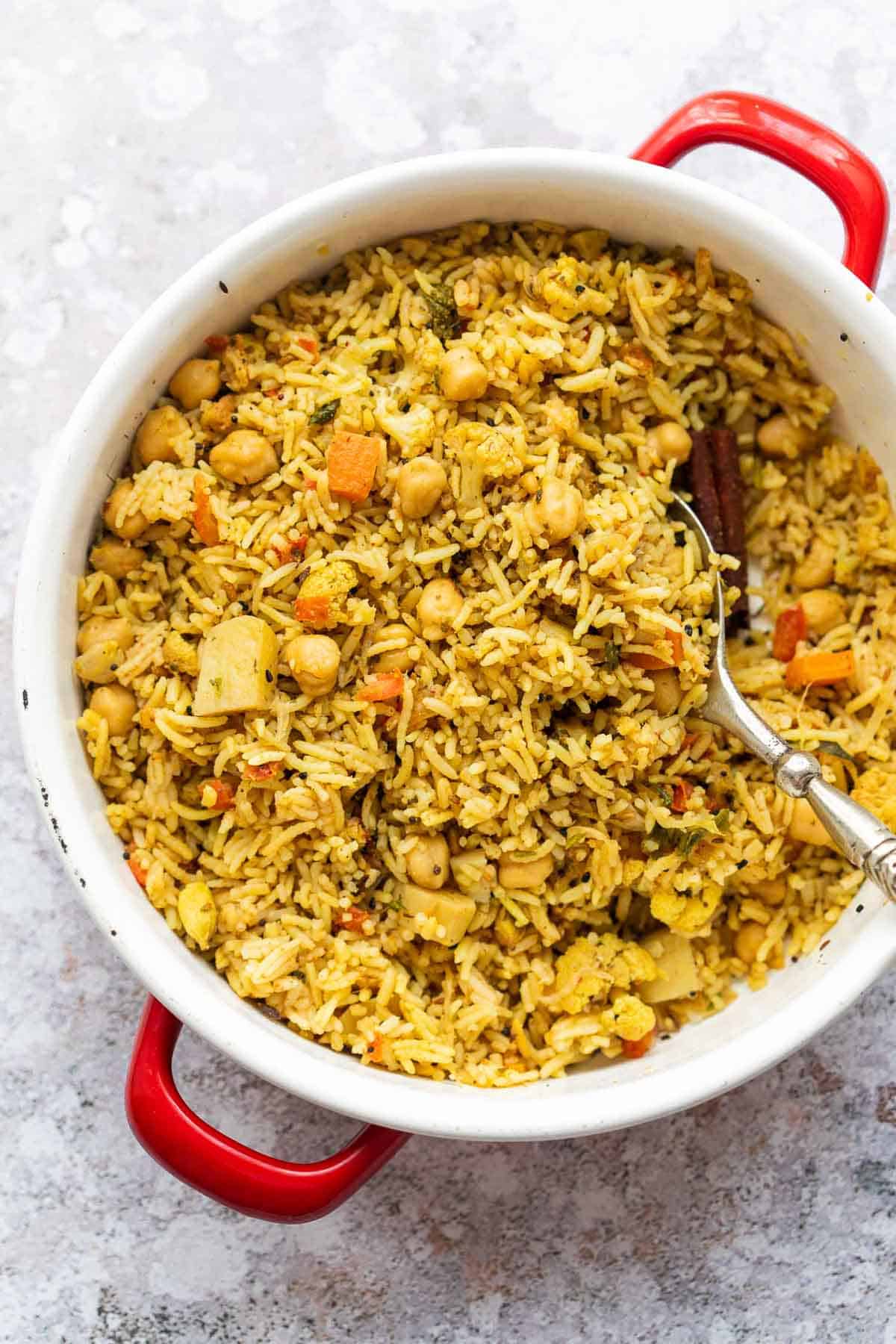Kabuli chana pulao cooked in a pot
