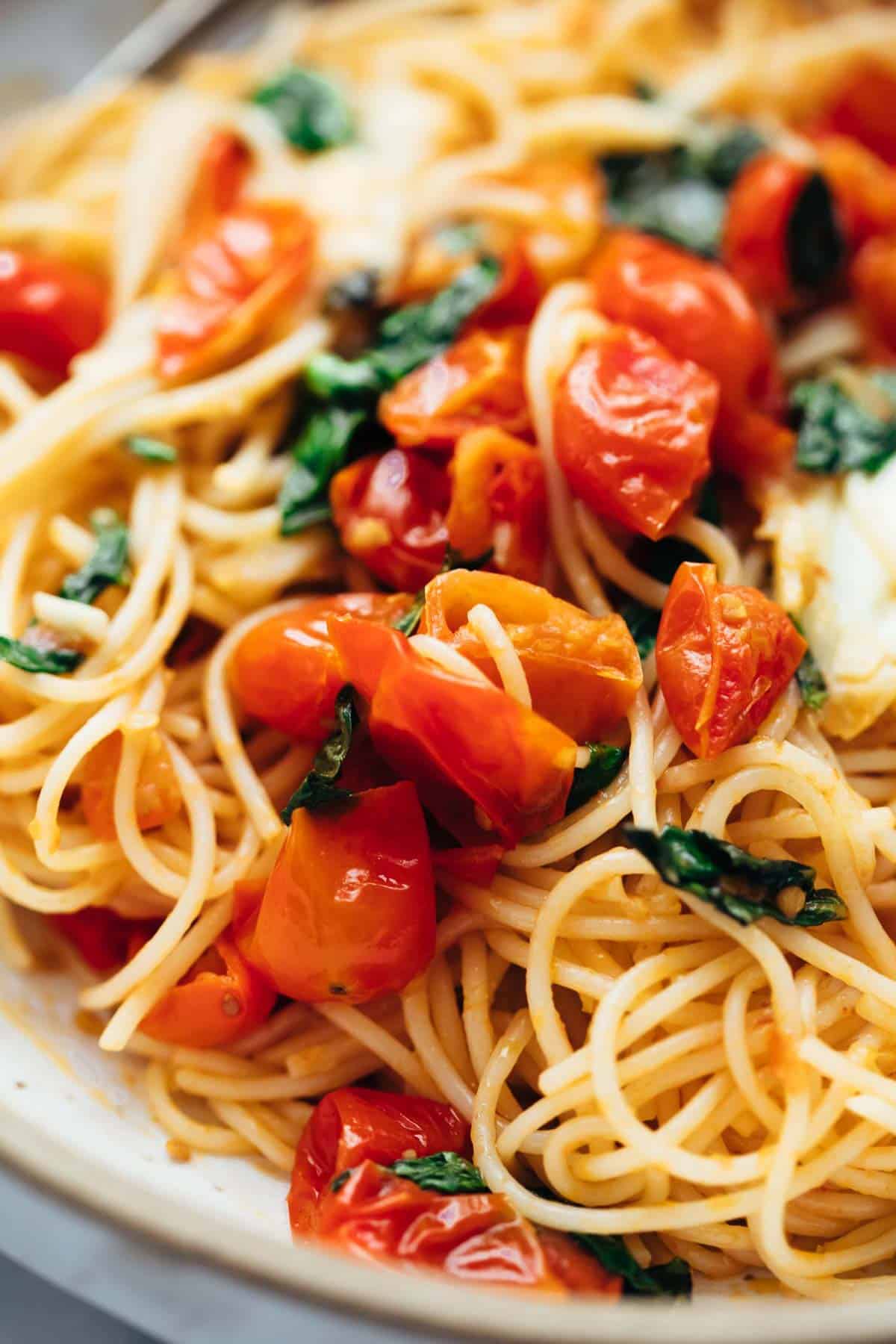 Tomato Basil Pasta with text overlay.