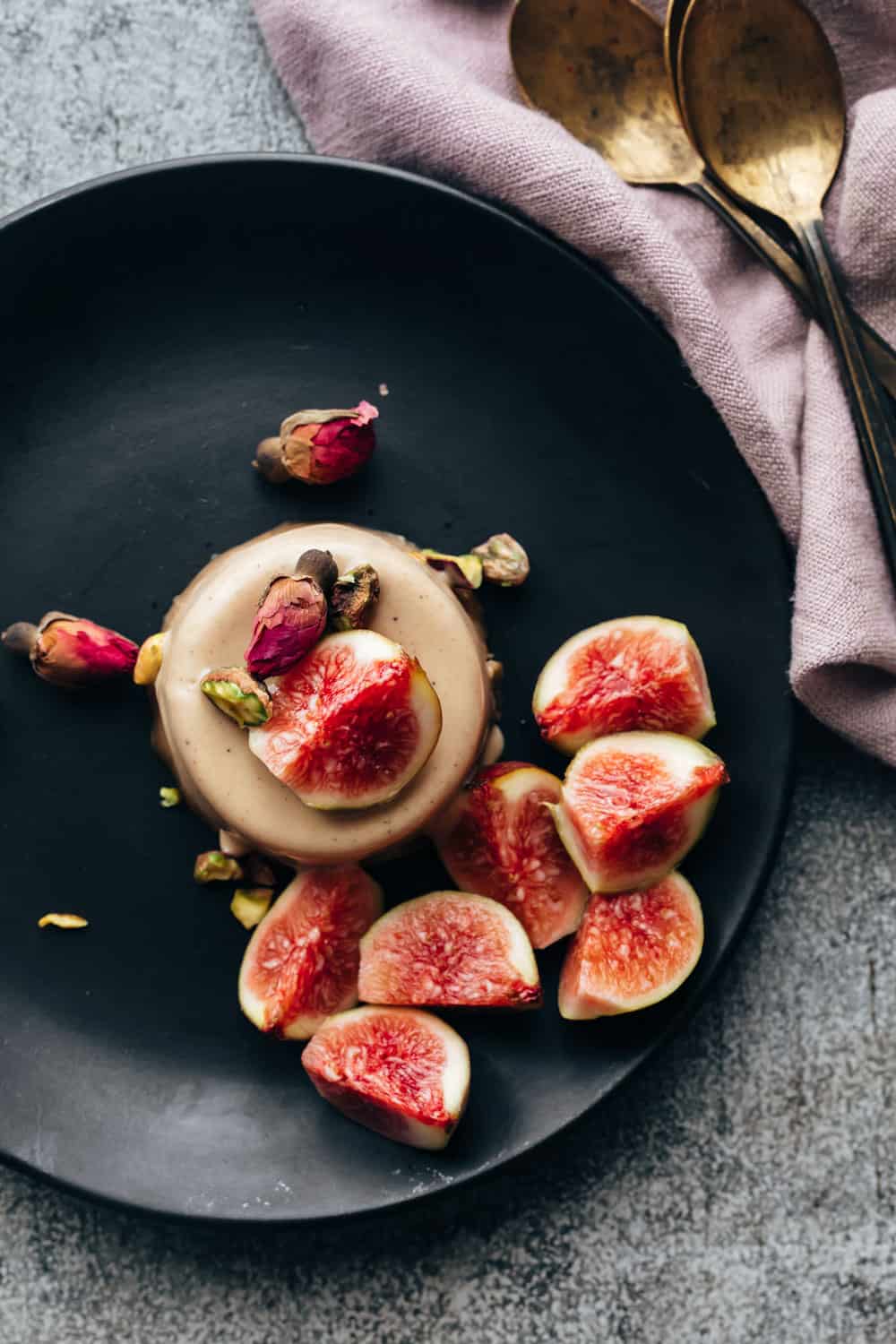 Overhead picture of masala chai panna cotta served with figs