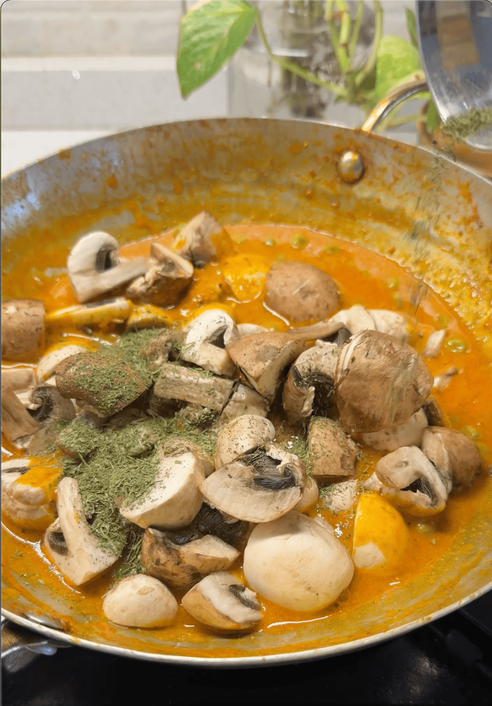 step 4 of making mushroom matar masala