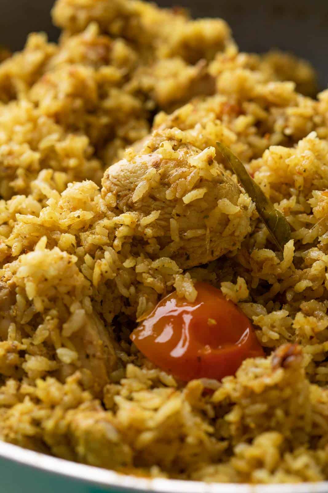 Closeup of chicken pulao to show texture of the rice