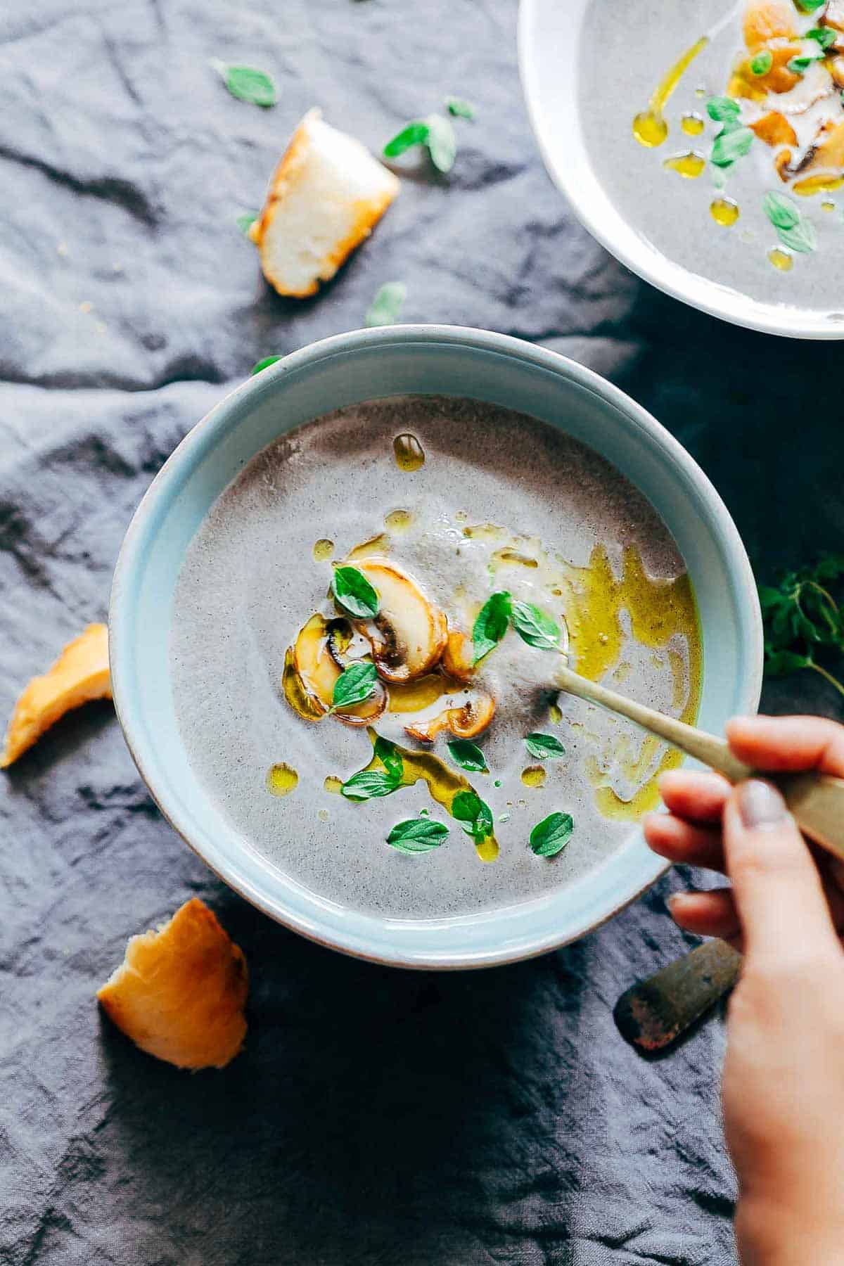A picture of the Healthy Creamy Mushroom Soup