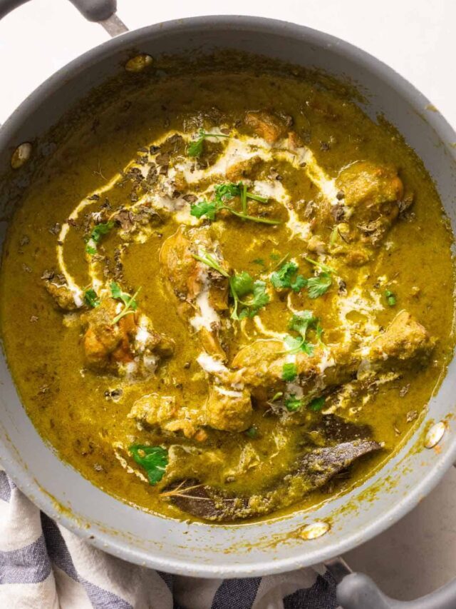 Saag Chicken is a must make this winter!