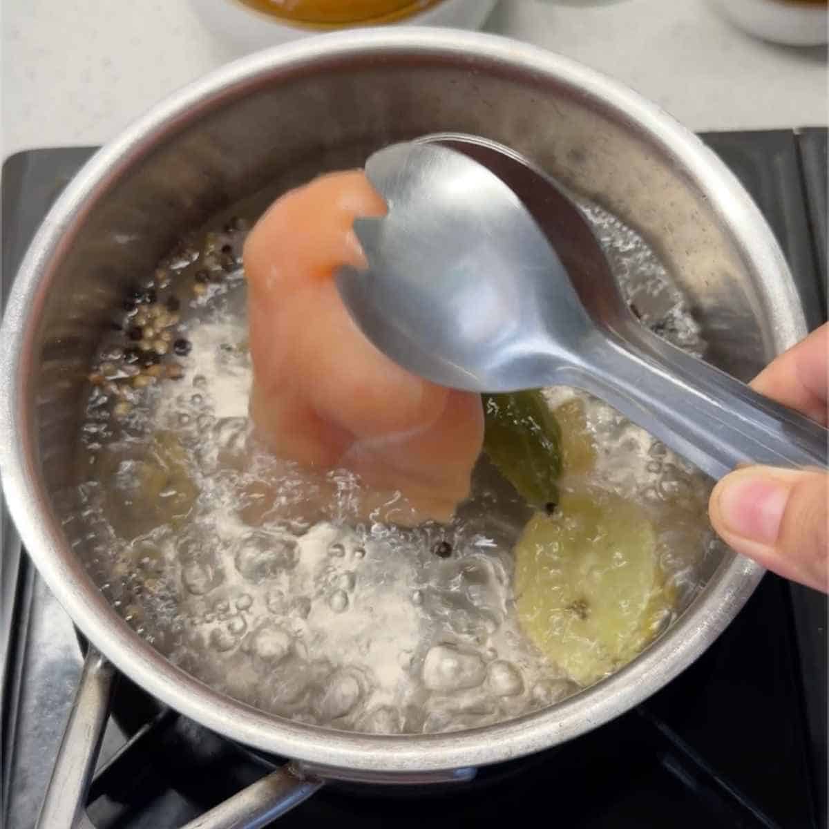 how to make spicy chicken cucumber salad - step 1