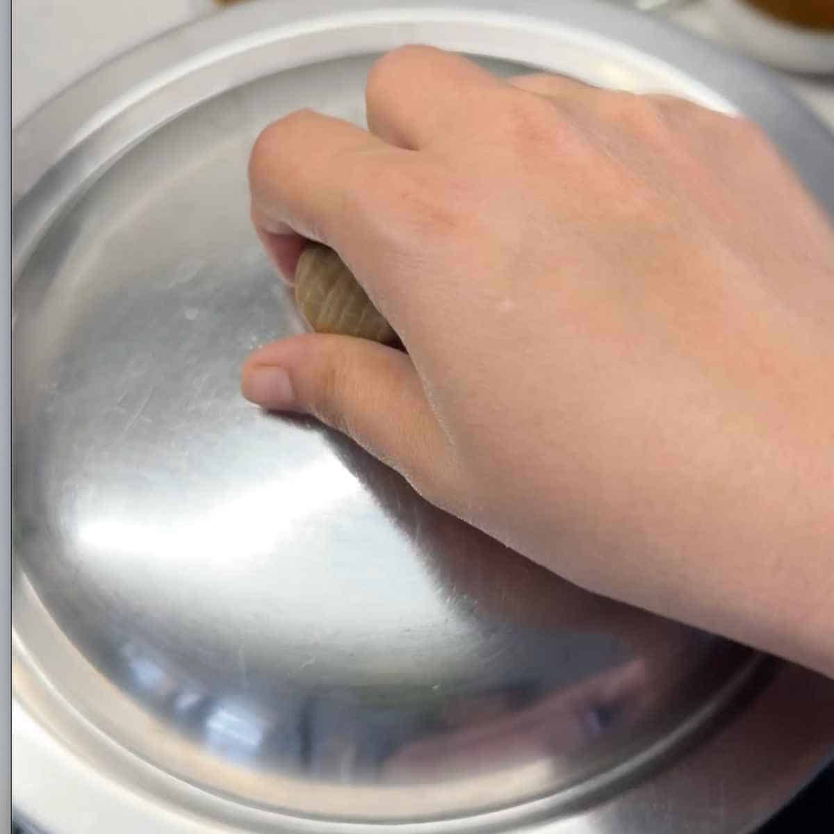 how to make spicy chicken cucumber salad - step 2