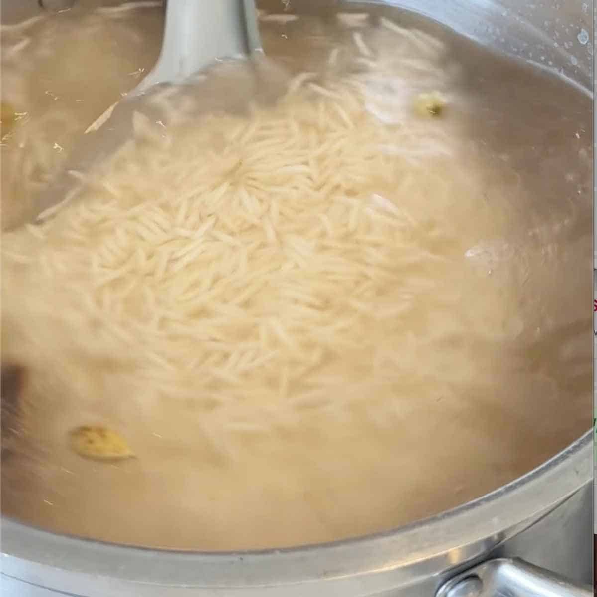 mushroom biryani step 3 - cooking rice