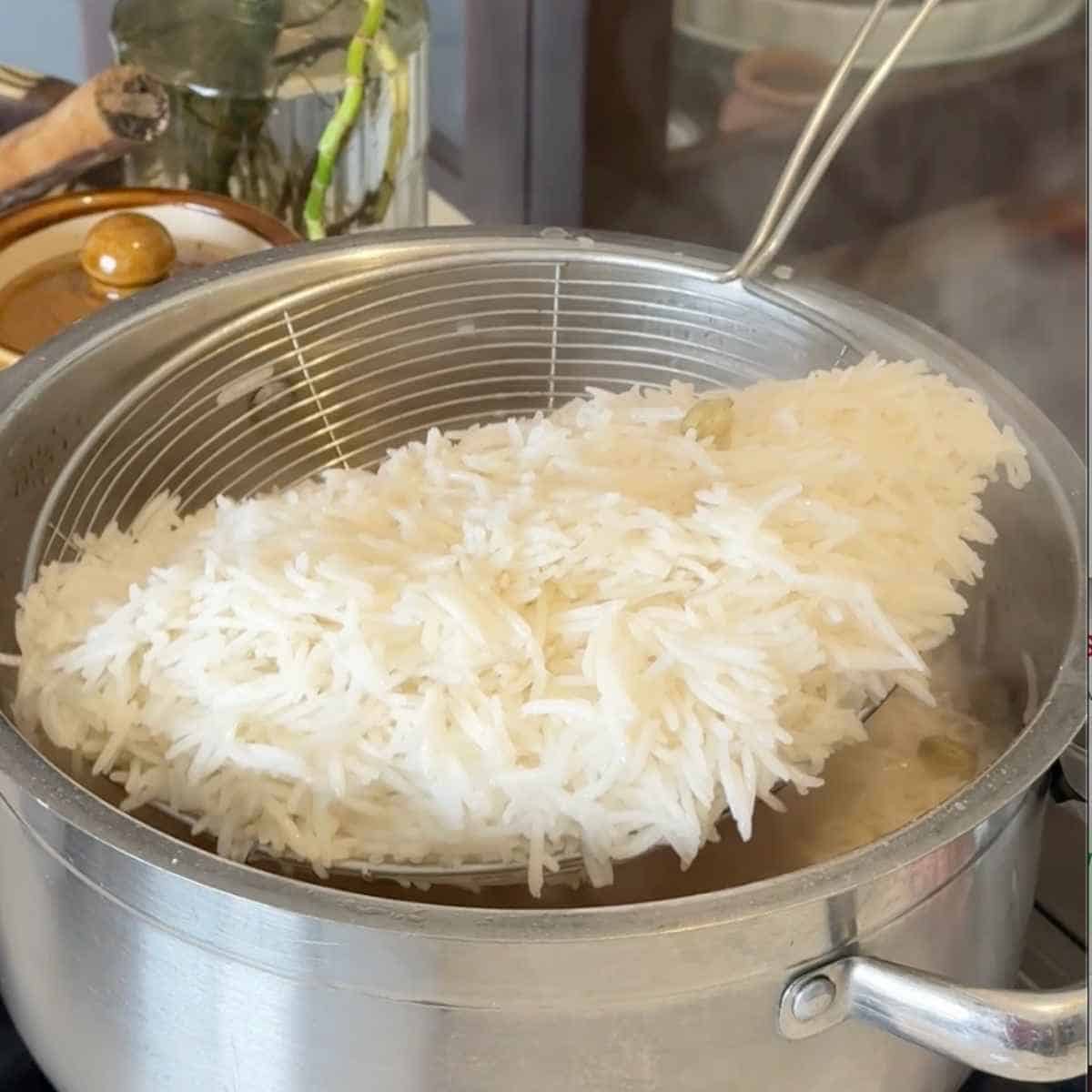 mushroom biryani step 3 - cooking rice